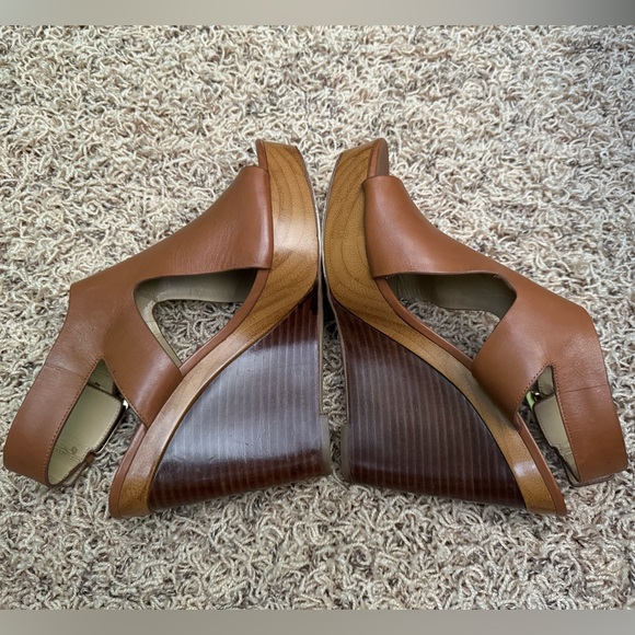 Michael Kors Josephine Wedge - Size 7 - Picture 7 of 15